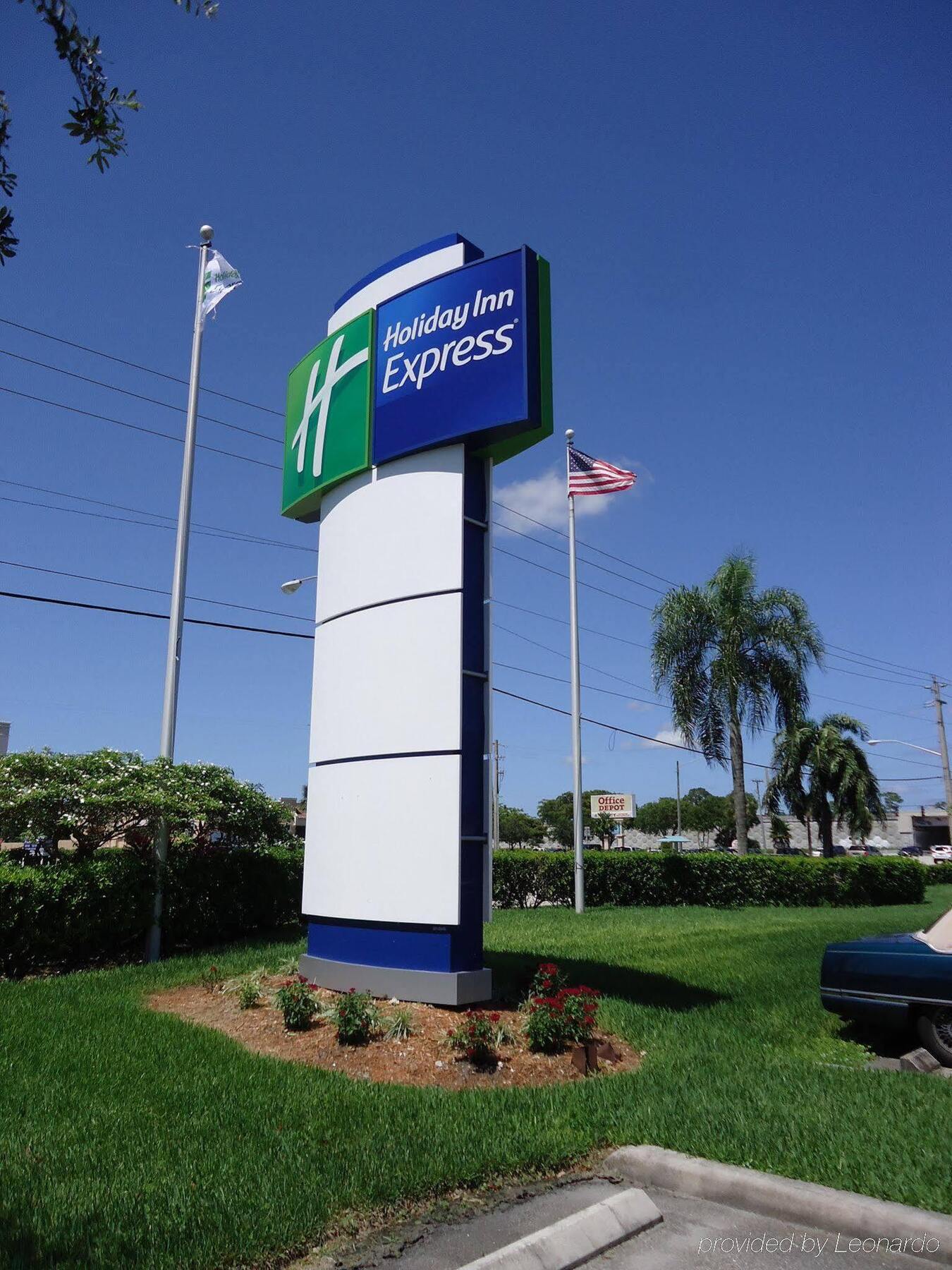 Holiday Inn Express Boca Raton - West By Ihg Екстер'єр фото